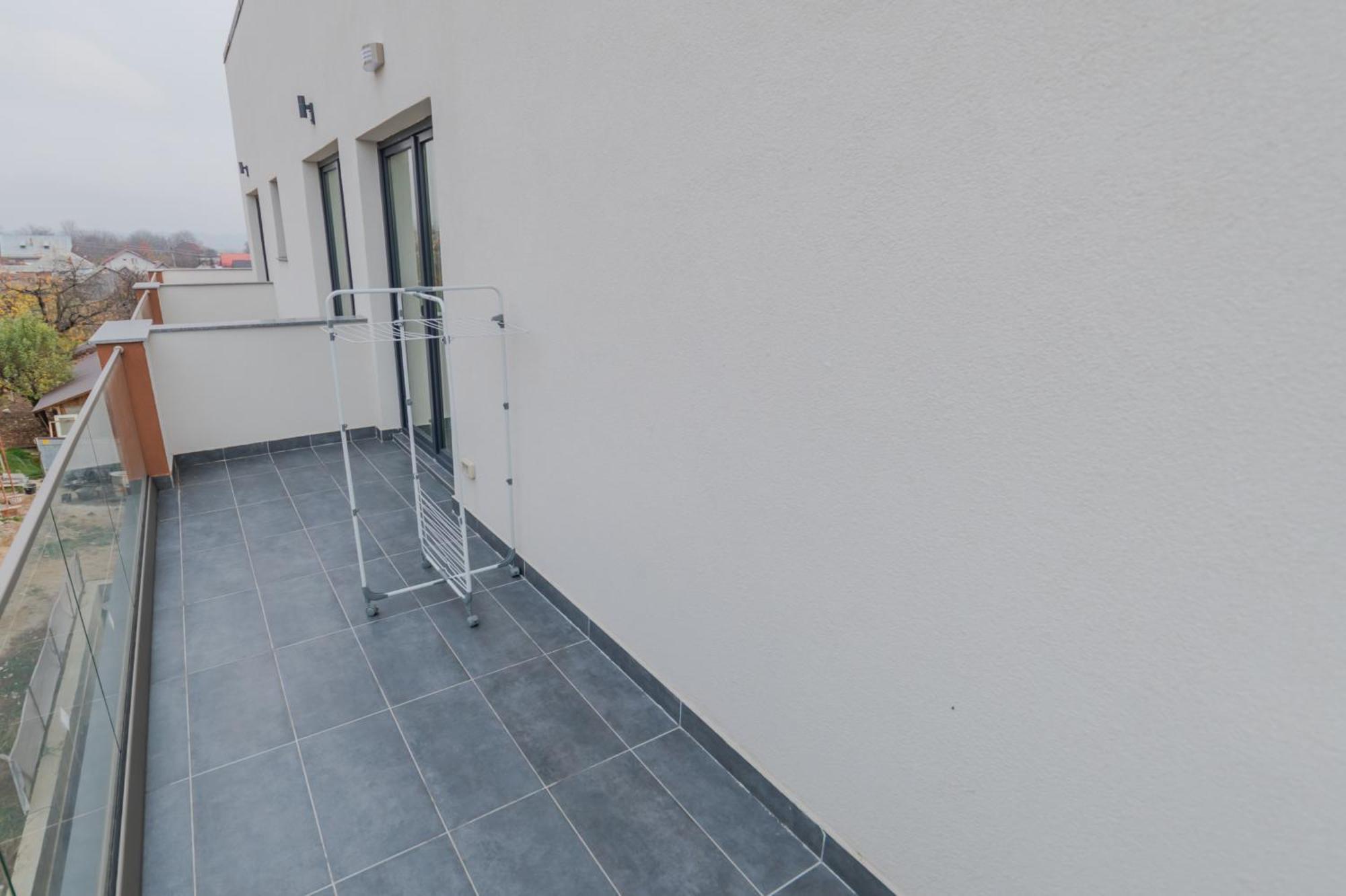 Penthouse Luxury Falticeni Bagian luar foto
