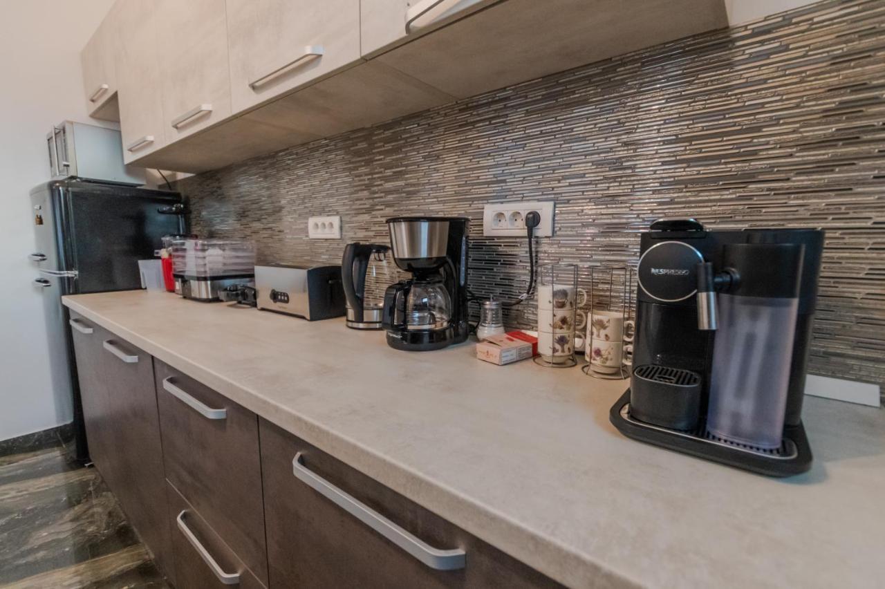 Penthouse Luxury Falticeni Bagian luar foto