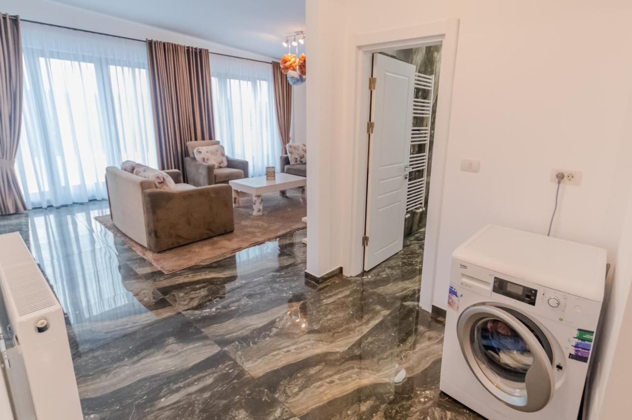 Penthouse Luxury Falticeni Bagian luar foto