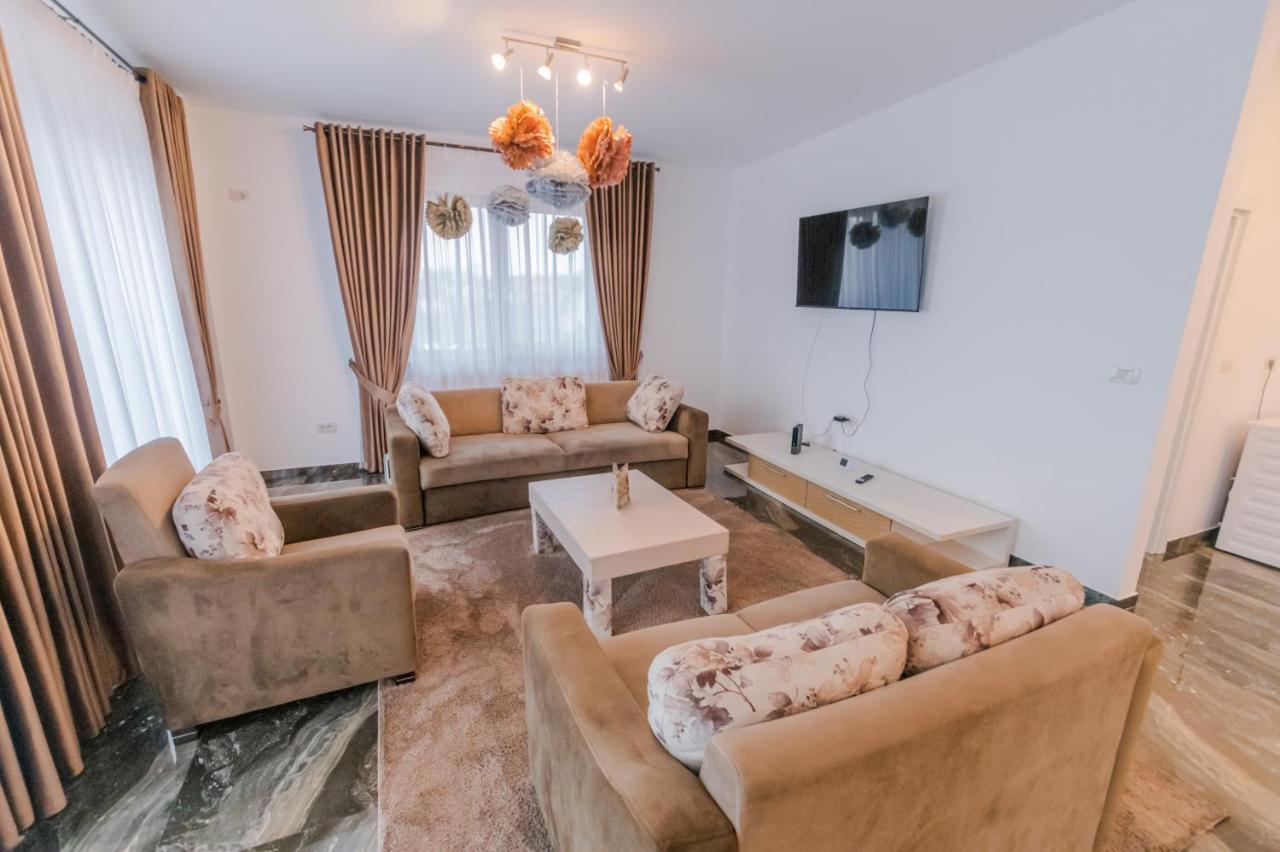 Penthouse Luxury Falticeni Bagian luar foto